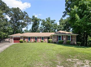 619 Danforth Pl, Fayetteville, NC 28303