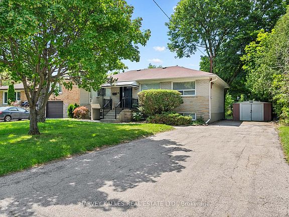 2nd image of 39 Cavotti Cres