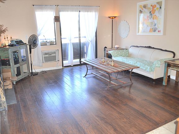 5th image of 6930 Hyde Park Dr Unit 313