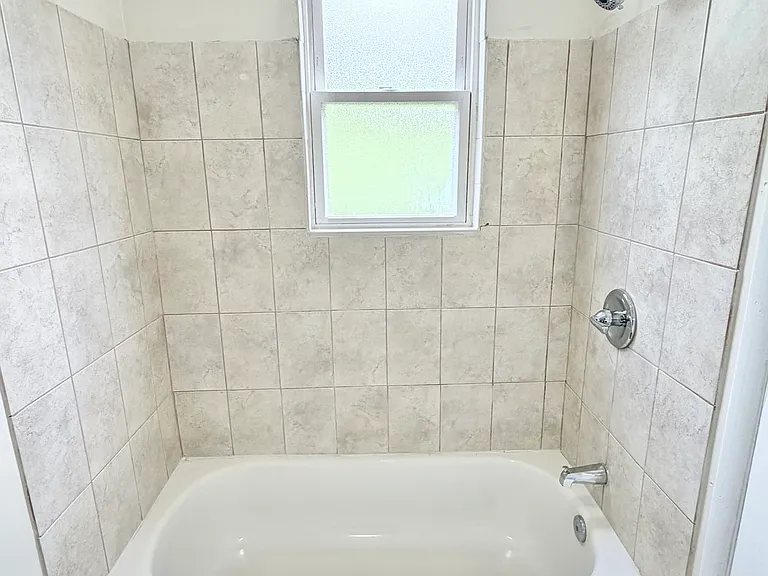4912 Nash St NE #6 — Photo 9