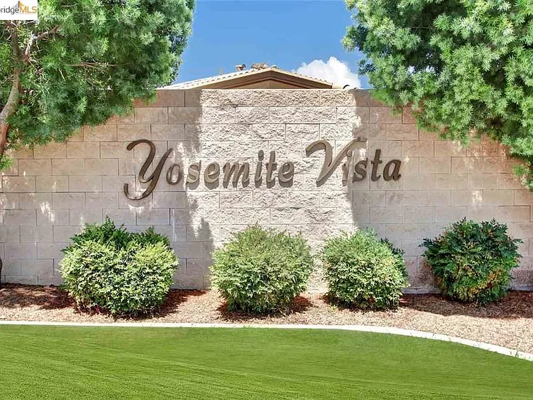 790 Yosemite Dr — Photo 36