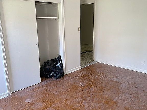 4th image of 9837 Corona Ave