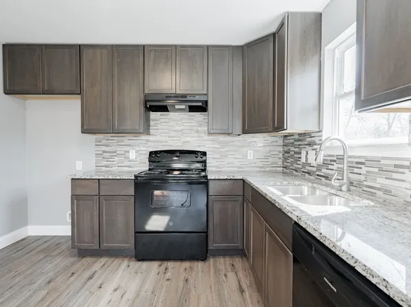 1702 Clark St, Commerce, TX 75428