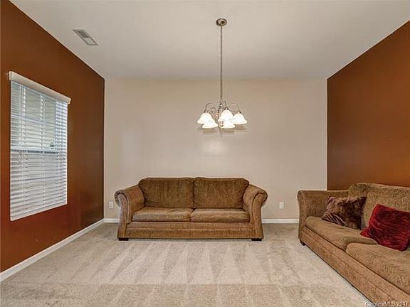 3rd image of 14420 Glenduff Pl