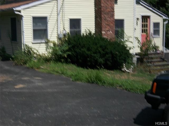 2nd image of 430 Big Island Rd