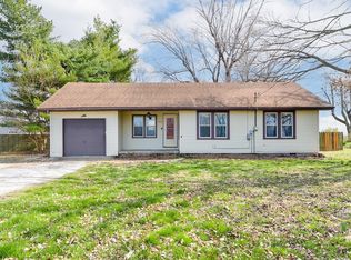 7912 Collinsville Rd, Troy, IL 62294