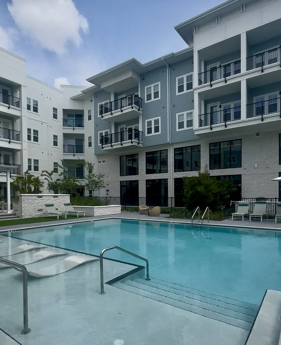 16483 US-Highway 19 N in Clearwater, FL 33764 — Photo 1