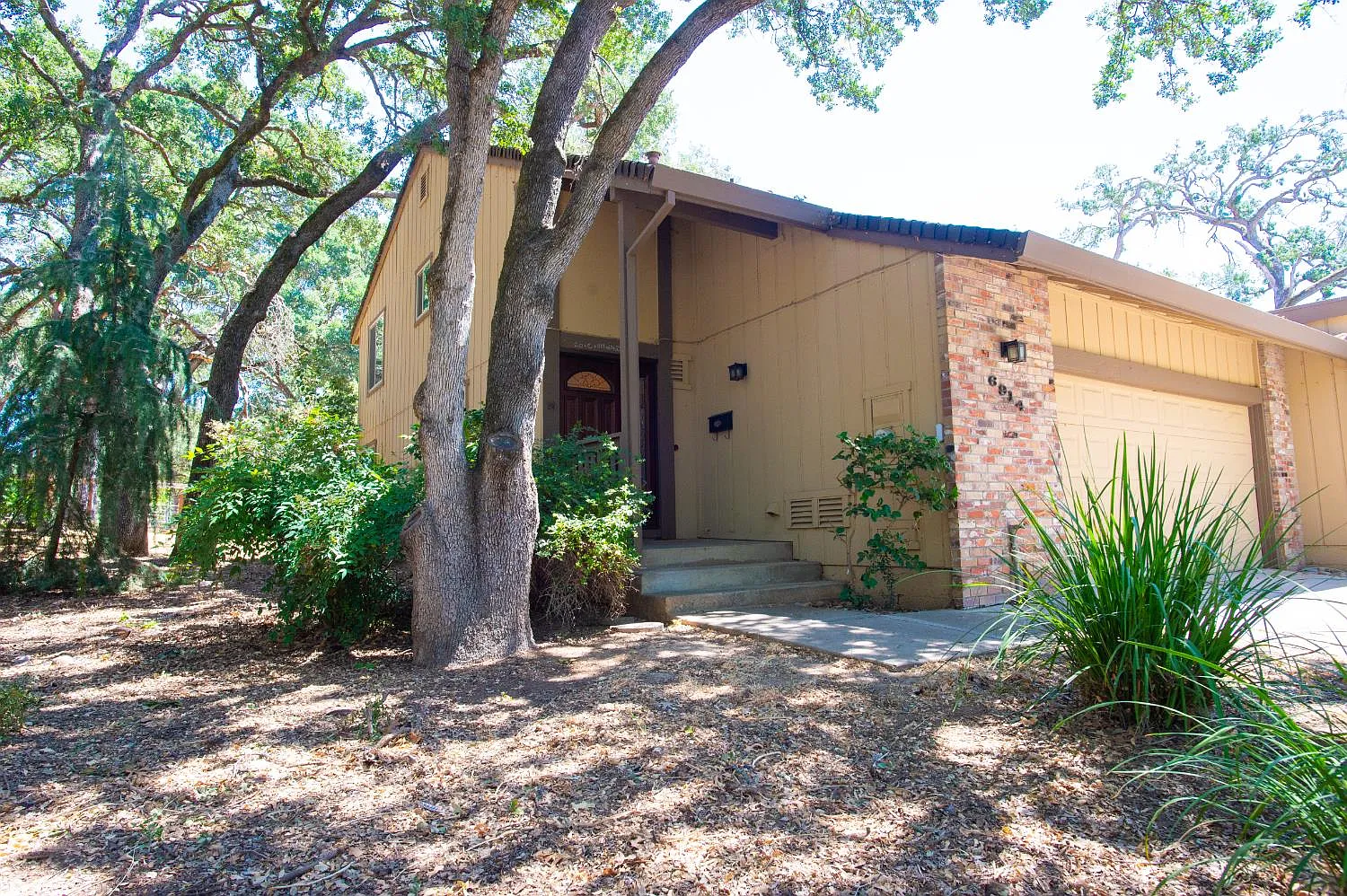 6914 San Angelo Ct photo 1