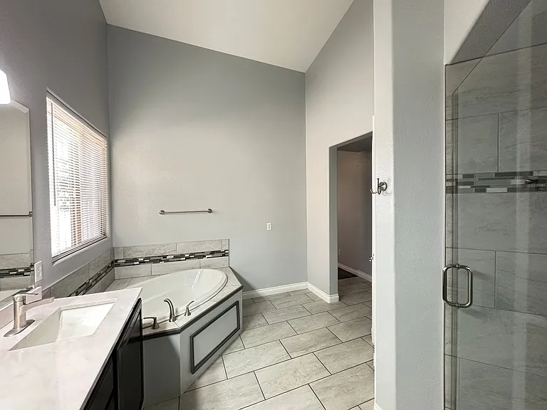 6325 Heather Creek Pl — Photo 10