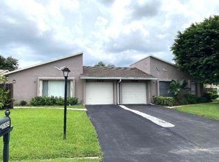5304 Mirror Lakes Blvd, Boynton Beach, FL 33472