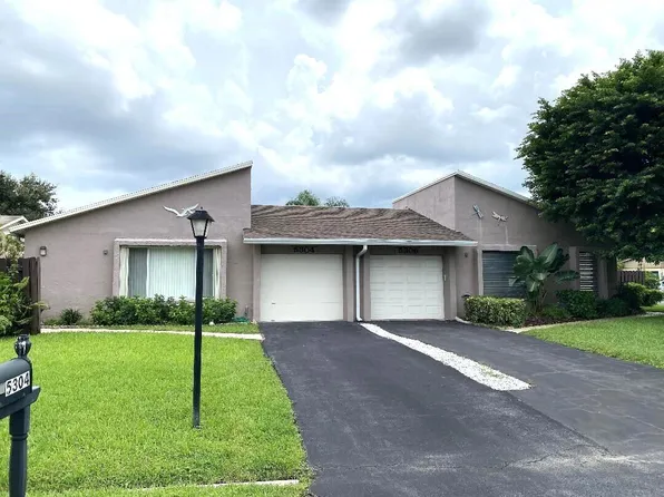 5304 Mirror Lakes Boulevard, Boynton Beach, FL 33472