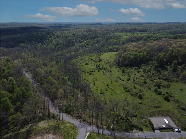 5671 N Montour Rd, Gibsonia, PA 15044