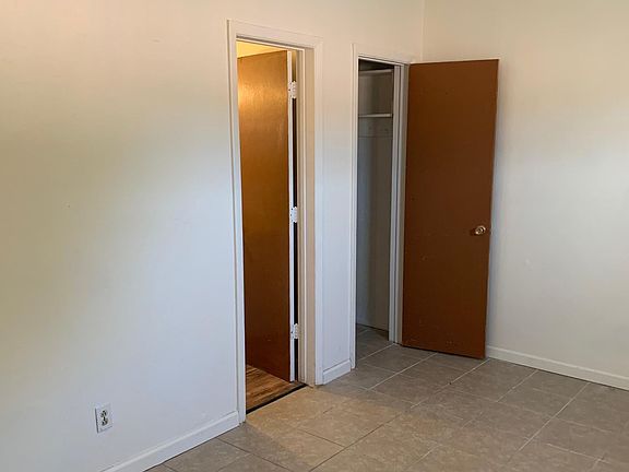 5th image of 714 Truman St NE #D