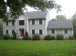 117 Walnut Hill Rd, Bethel, CT 06801