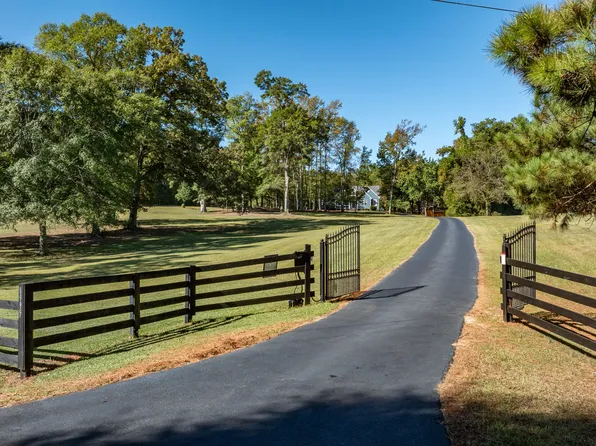 8995 Gullatt Rd, Palmetto, GA 30268