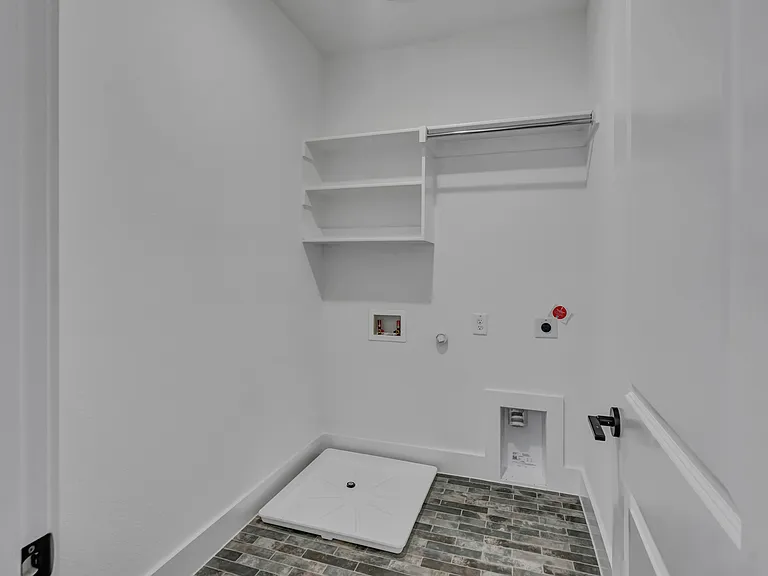 855 Lennox Dr — Photo 17