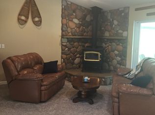 42638 Old Yosemite Rd, Oakhurst, CA 93644