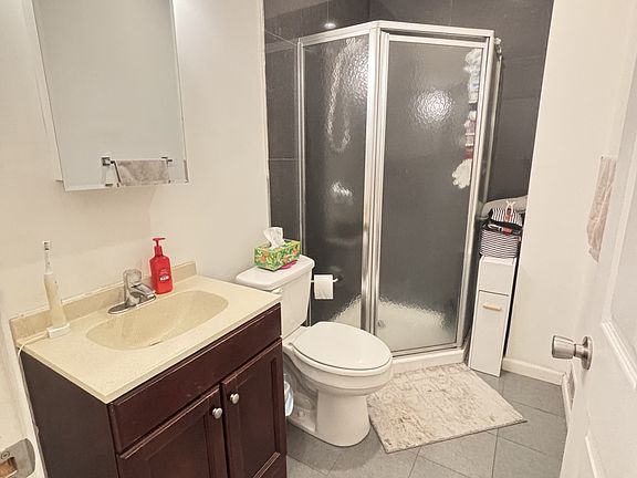 2nd image of 355 Stratford Ave APT 2
