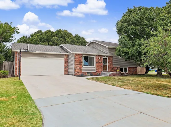 3227 N Longfellow Ct, Wichita, KS 67226