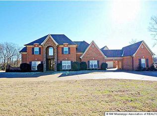 1657 Weatherby Dr, Hernando, MS 38632