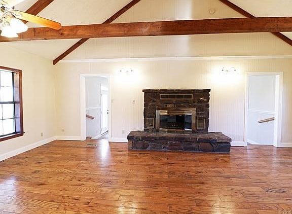 Living Room from Hall to Master Bedroom