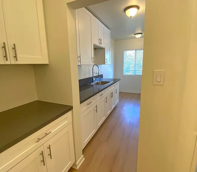 511 W Foothill Blvd #C — Photo 3