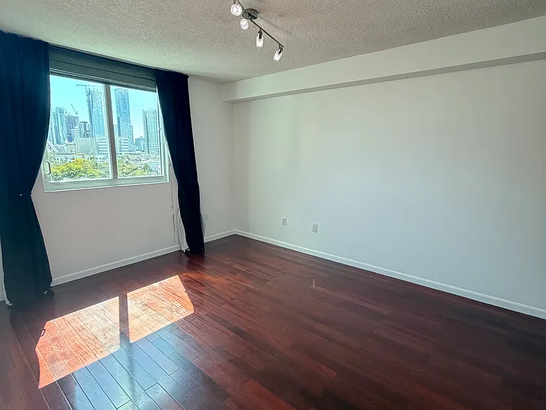 1925 Madison St #14A — Photo 7