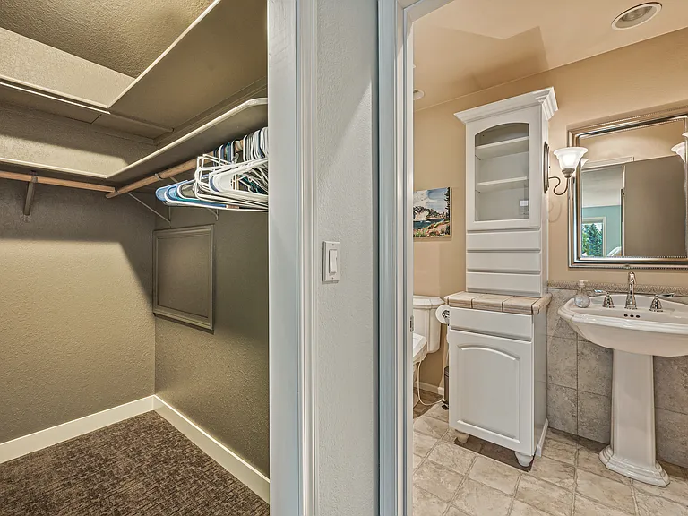9581 E Leavenworth Rd — Photo 35