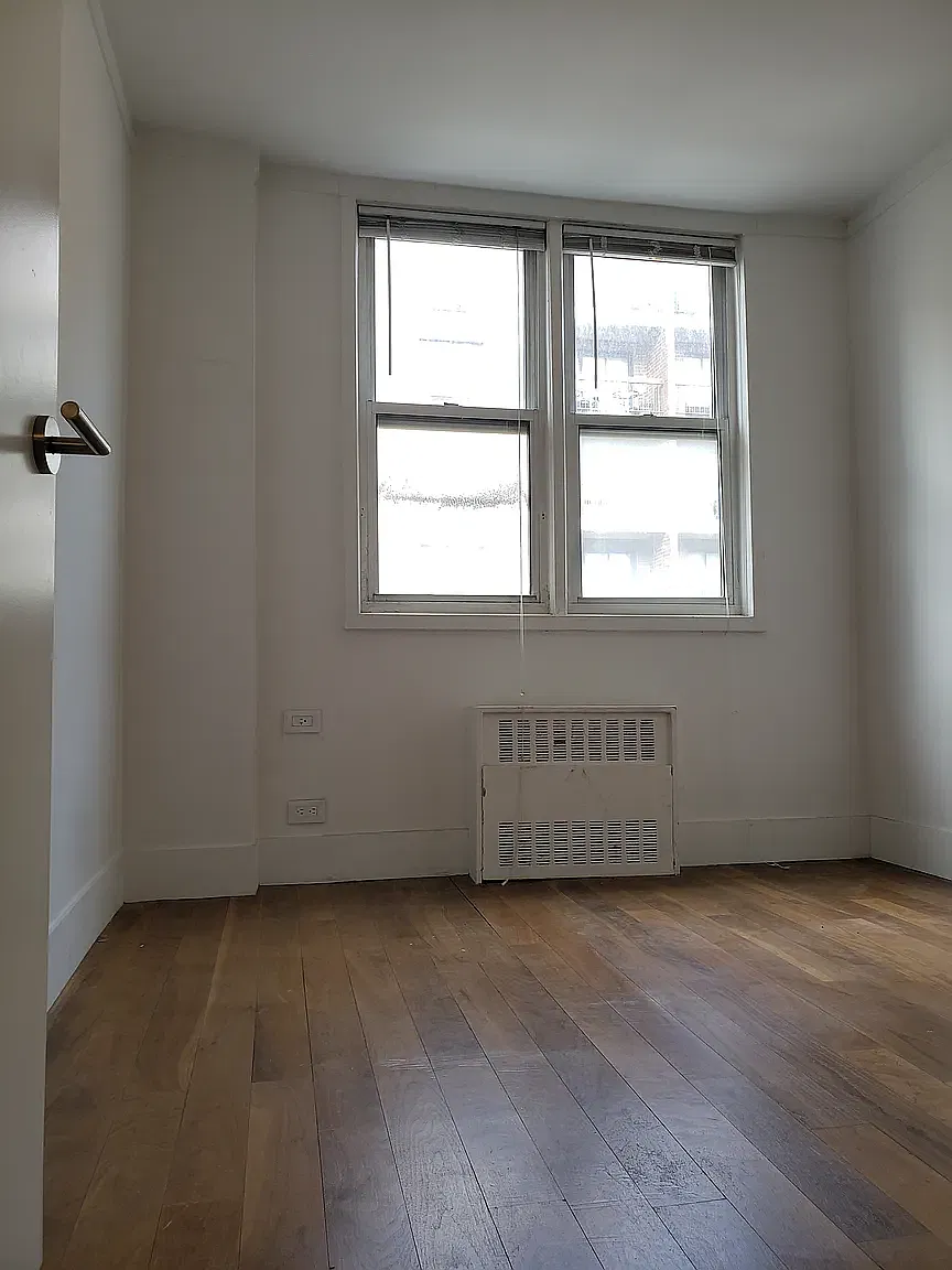 200 East 30th Street — Photo 1
