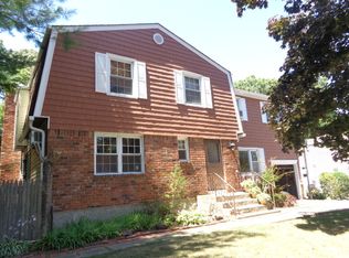 20 Elliot Ave, Lake Grove, NY 11755