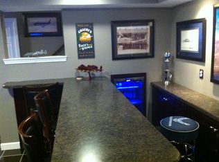 1512 Huron Dr, Sinking Spring, PA 19608