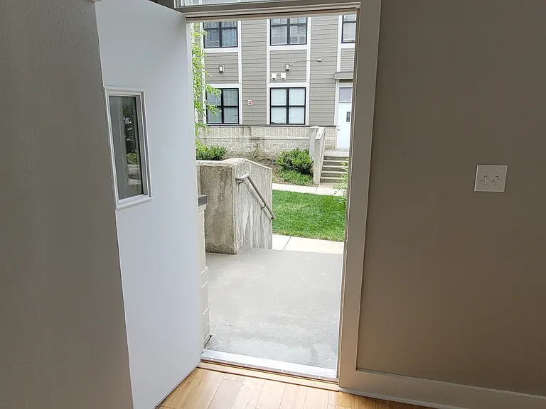 650 S Mill St #118 — Photo 7