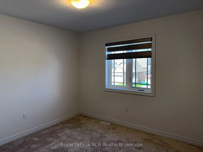 133 McCausland Dr — Photo 23