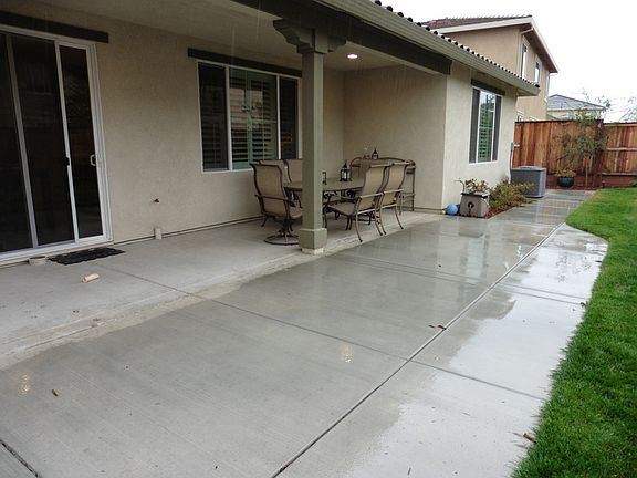 3rd image of 2216 Telegraph Hill Dr