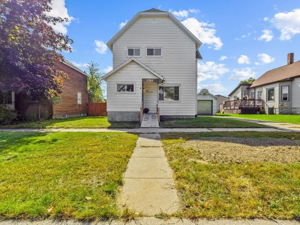 817 Terrace Ave, Marinette, WI 54143