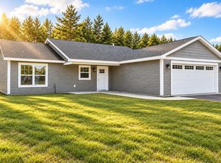 2740 Mockingbird Dr #19, Traverse City, MI 49685