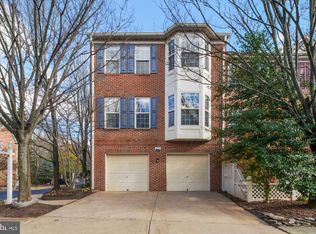 2701 Curzon Ct, Vienna, VA 22181