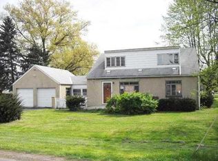 1034 Beechwood Rd, Columbus, OH 43227