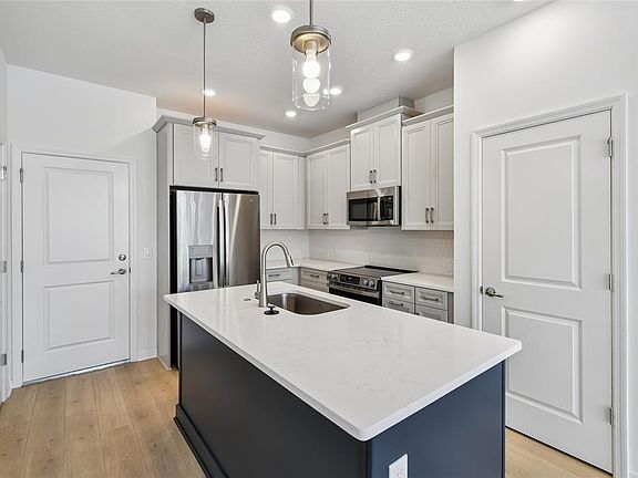 6th image of this home