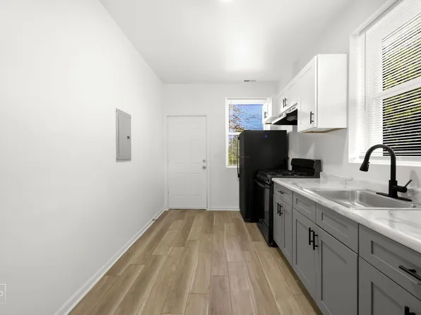 5718 S Wabash, 5718 S Wabash Ave APT 1, Chicago, IL 60637