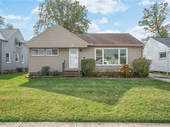 29310 Green Dr, Willowick, OH 44095