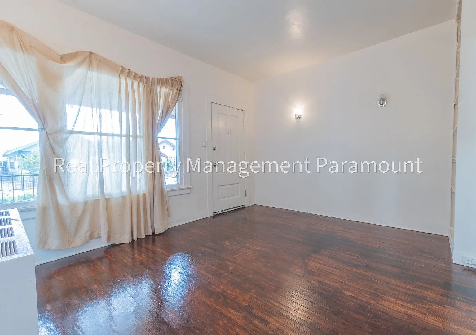 333 W 57th St — Photo 1