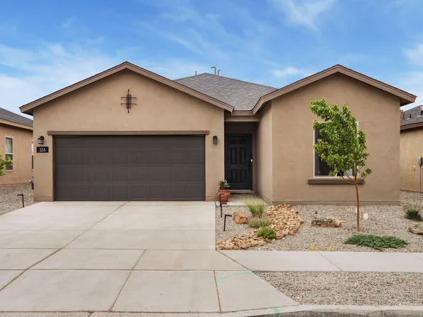 126 Spectrum Ave SW, Rio Rancho, NM 87124