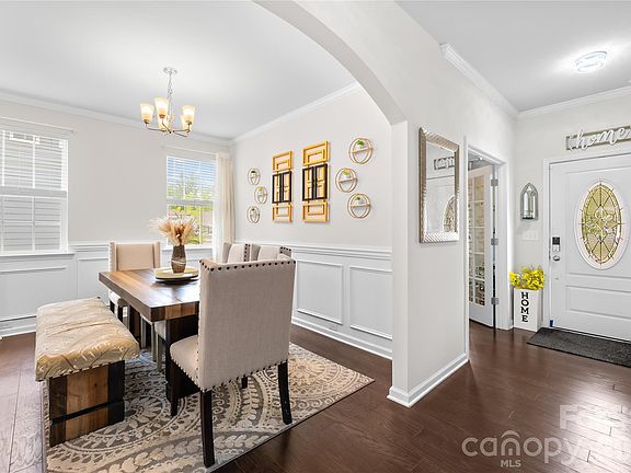 5th image of 1741 Wildwood Terrace Trl