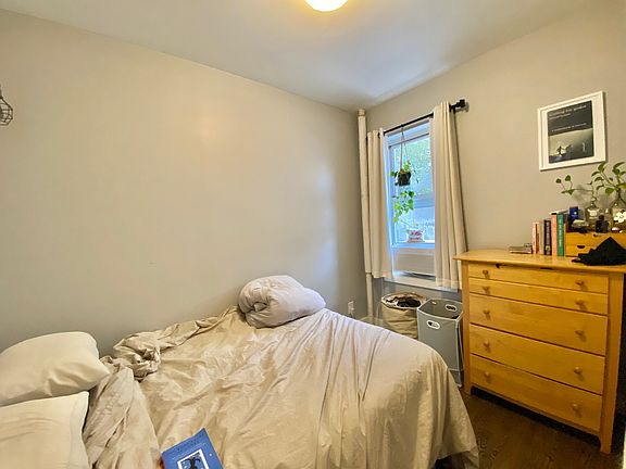 4th image of 552 Lincoln Pl #3L