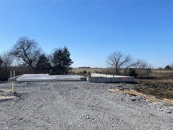 2nd image of 19362 Skyview Ln