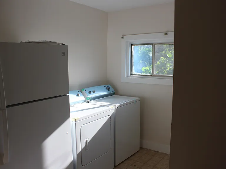 600 Mayland Ave SW — Photo 11