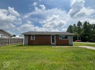 1009 N Church St, Austin, IN 47102
