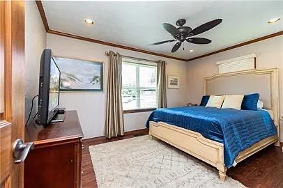 1504 Johnston Dr — Photo 7