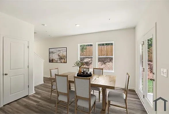 3 bed, 1662 sqft, $2,500 — Photo 4